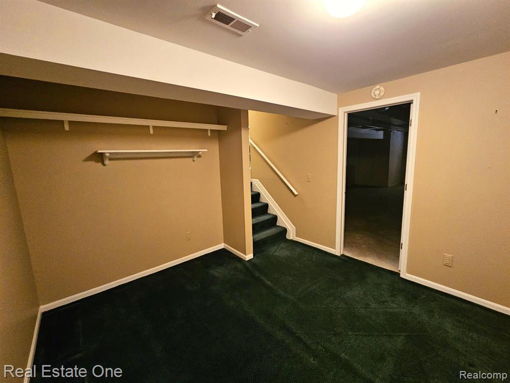 748 S Milford Road, Milford, MI 48381 — Photo 33