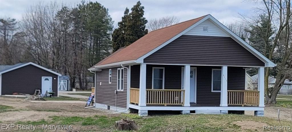 6515 LAKESHORE Road, Burtchville, MI 48059 — Photo 2
