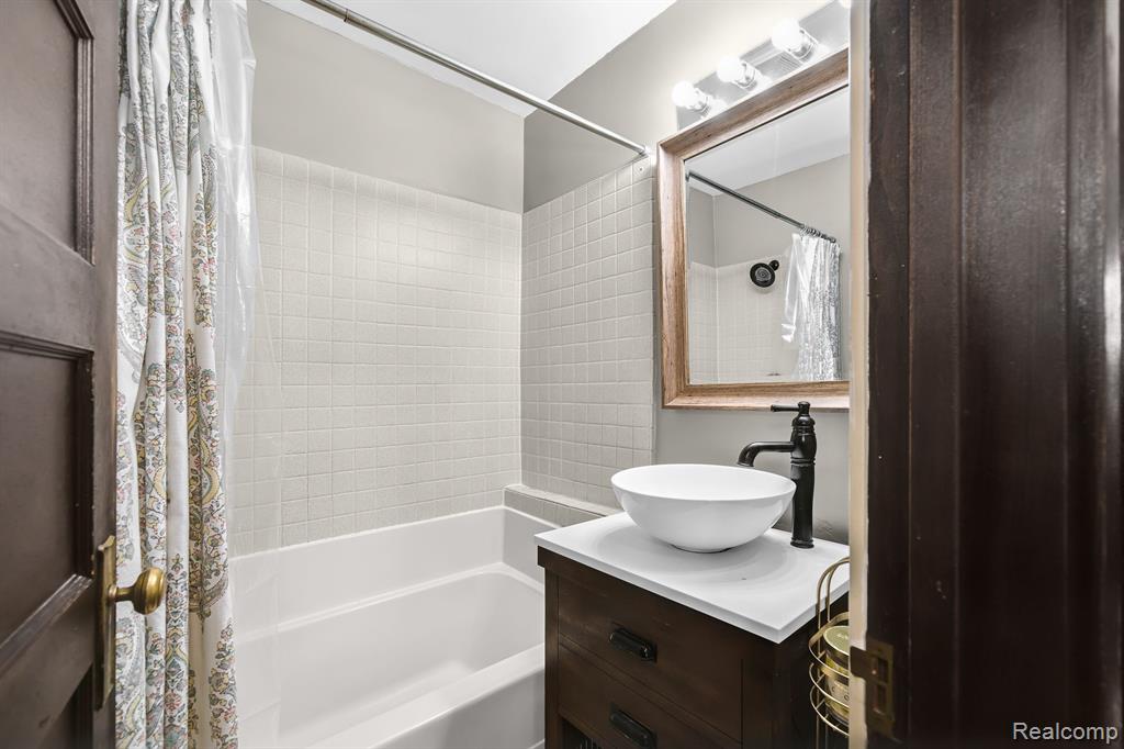 720 S DORCHESTER Avenue, Royal Oak, MI 48067 — Photo 20