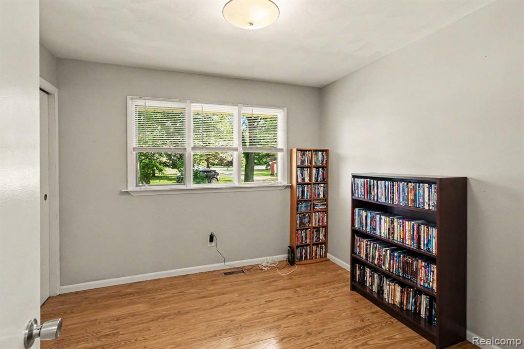 4786 E Allen Road, Webberville, MI 48892 — Photo 16