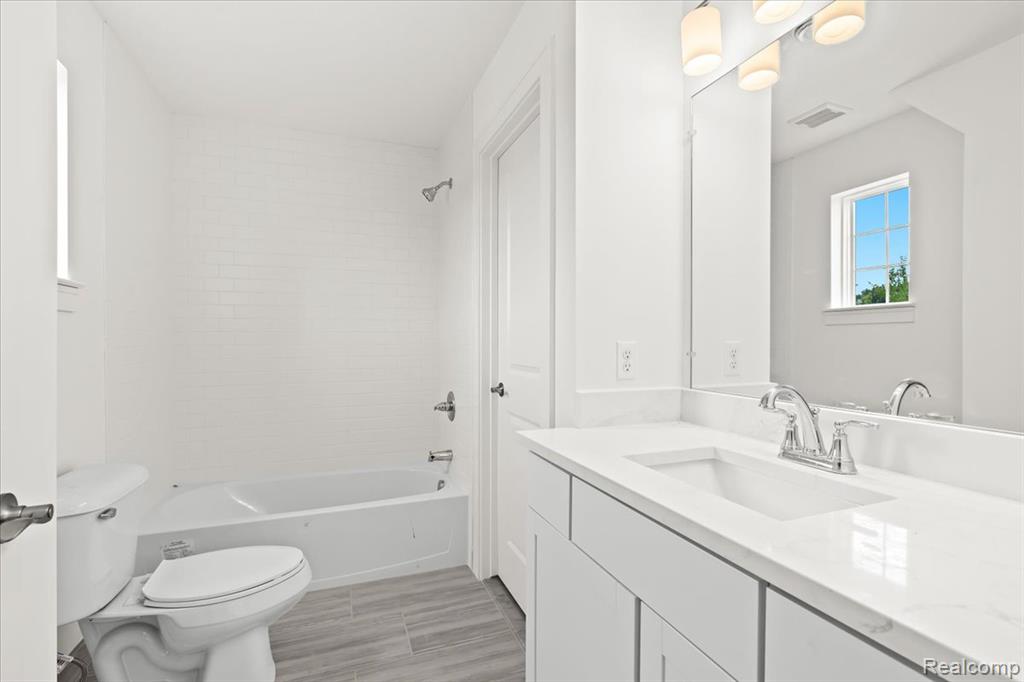 5179 WIMBLEDON Circle, Ann Arbor, MI 48108 — Photo 31