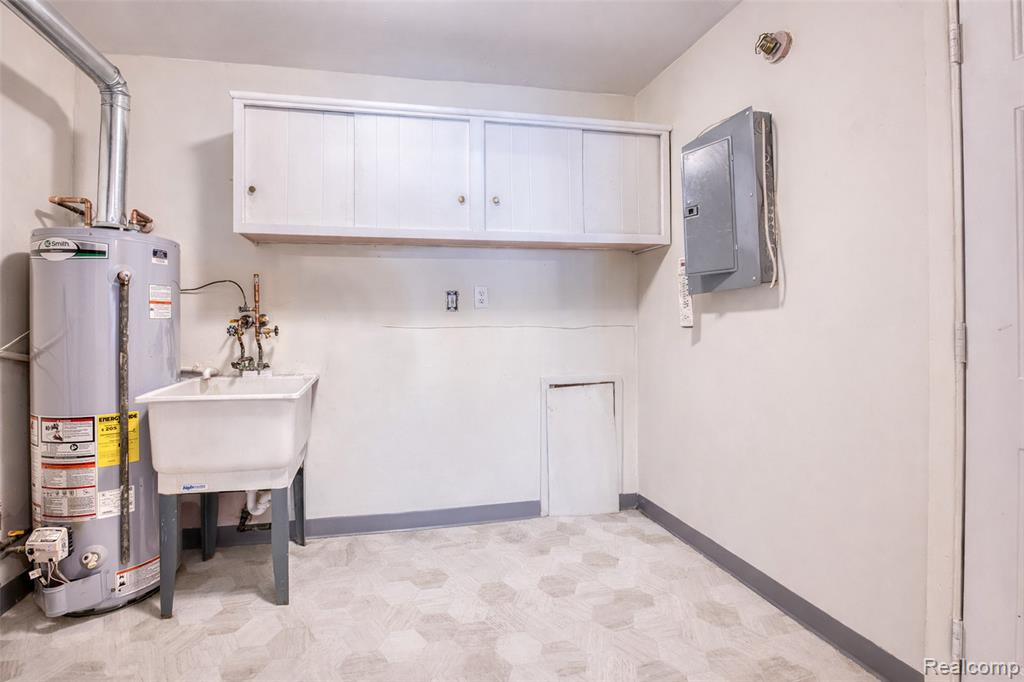 6942 Janet Street, Taylor, MI 48180 — Photo 16