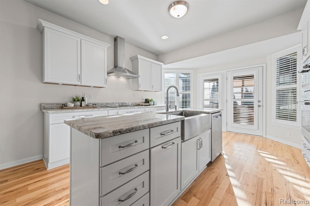 51229 Glen Hollow Avenue, Canton, MI 48188 — Photo 15