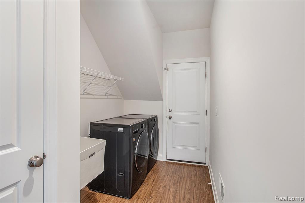 51021 Laurel Park, Canton, MI 48188 — Photo 15