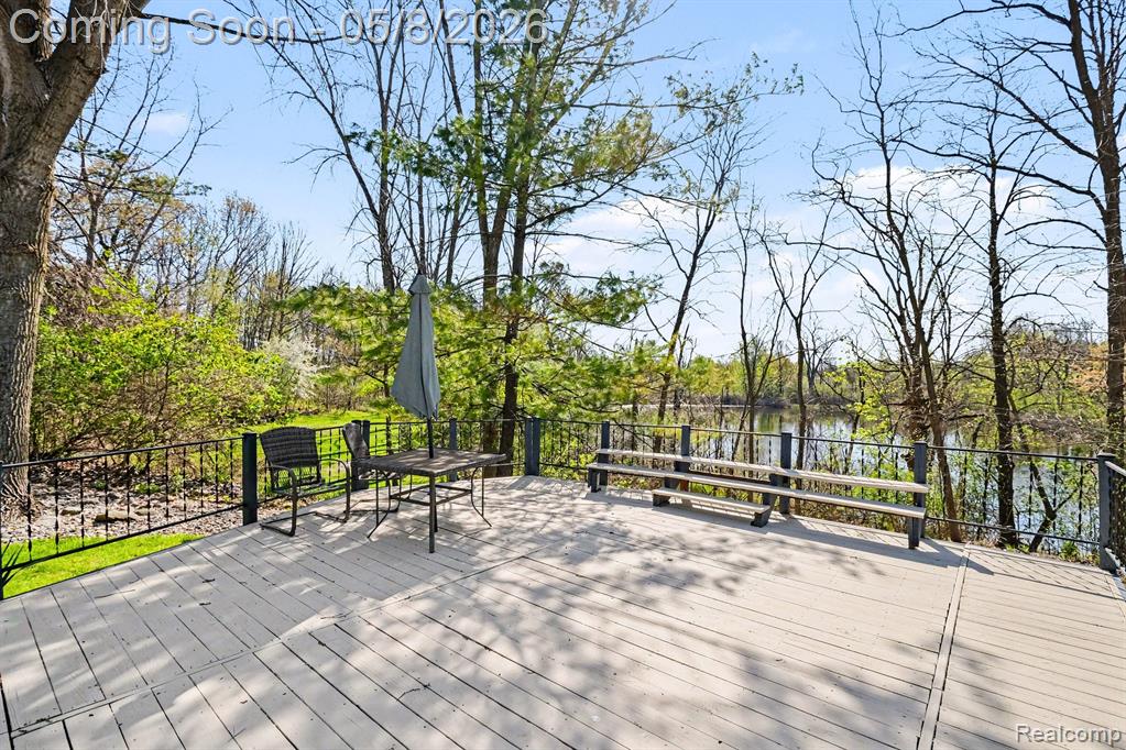 9277 Graytrax Road, Grand Blanc, MI 48439 — Photo 19