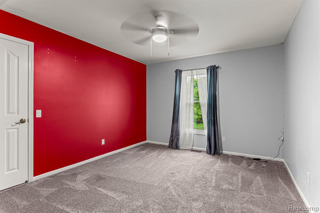 47553 TEN POINT Drive, Canton, MI 48187 — Photo 25