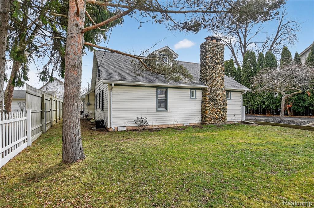 37260 Clio Street, Harrison Township, MI — Photo 39