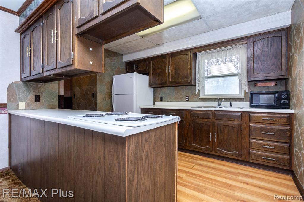 3350 N Belsay Road E, Flint, MI 48506 — Photo 12