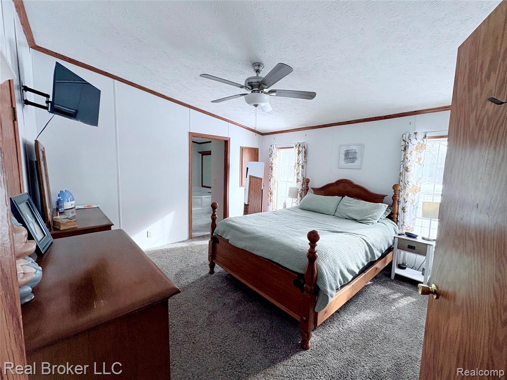 6054 Lapeer Road, Burton, MI 48509 — Photo 9