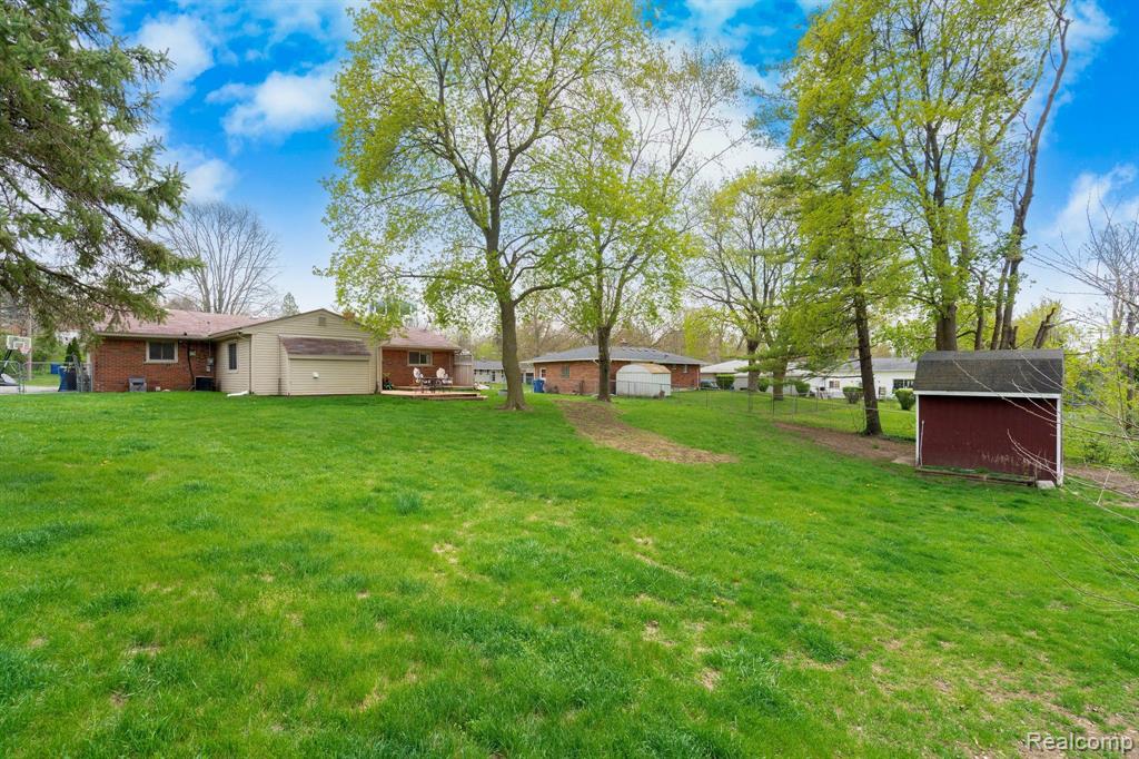 779 JOYCEIL Drive, Waterford, MI 48328 — Photo 7