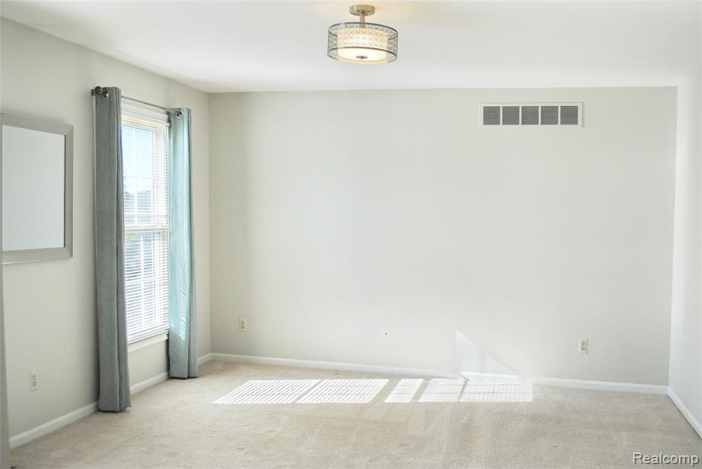 719 Upper Scotsborough Way, Bloomfield Hills, MI 48304 — Photo 18