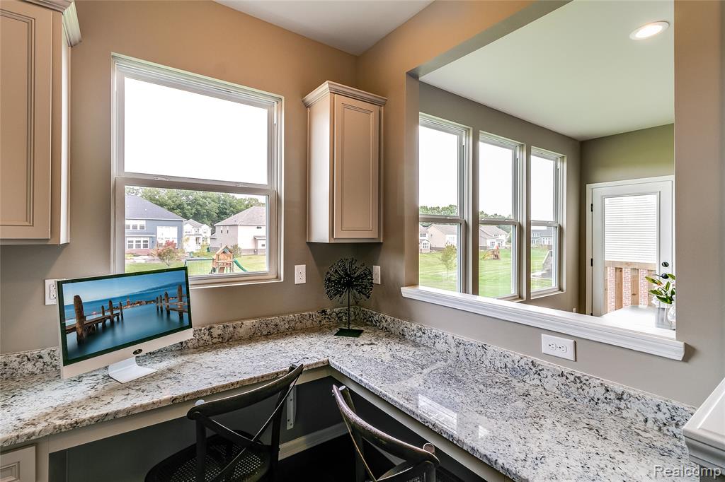 6366 Marsh, Pittsfield, MI 48197 — Photo 12