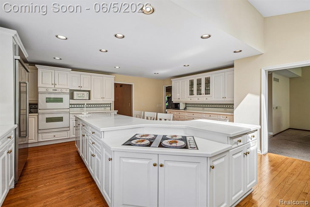 4523 Rivers Edge Drive, Troy, MI 48098 — Photo 15