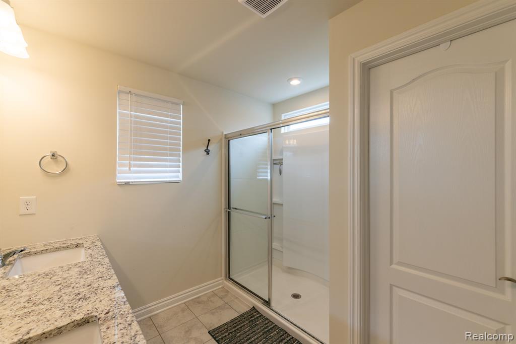 4878 BROOMFIELD Way, Lake Orion, MI — Photo 16