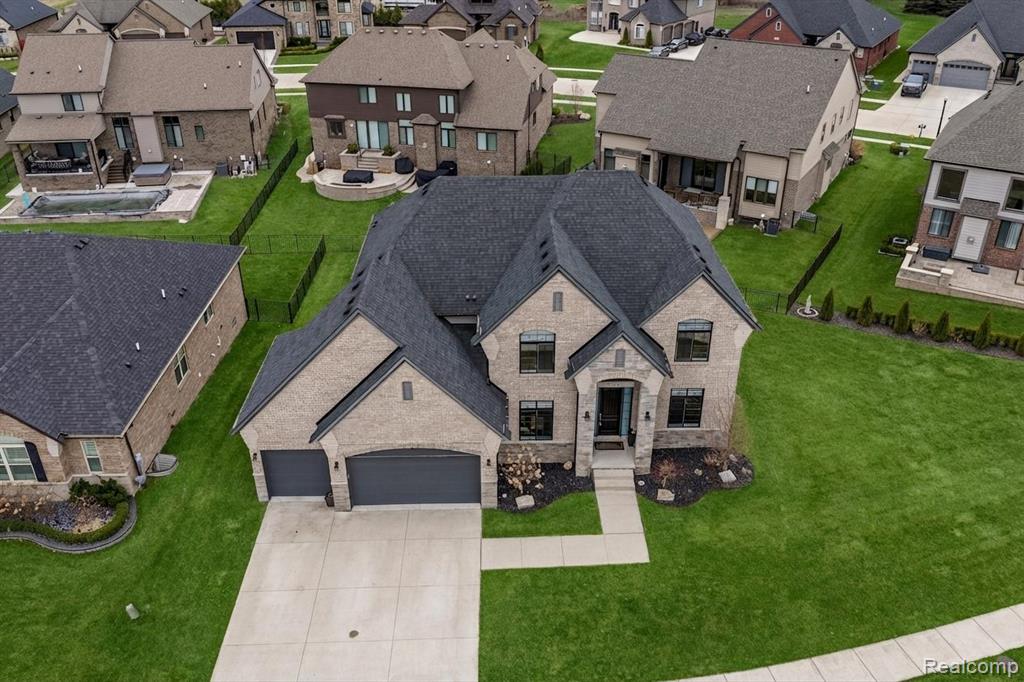 21924 E Majestic Drive, Macomb, MI 48044 — Photo 2