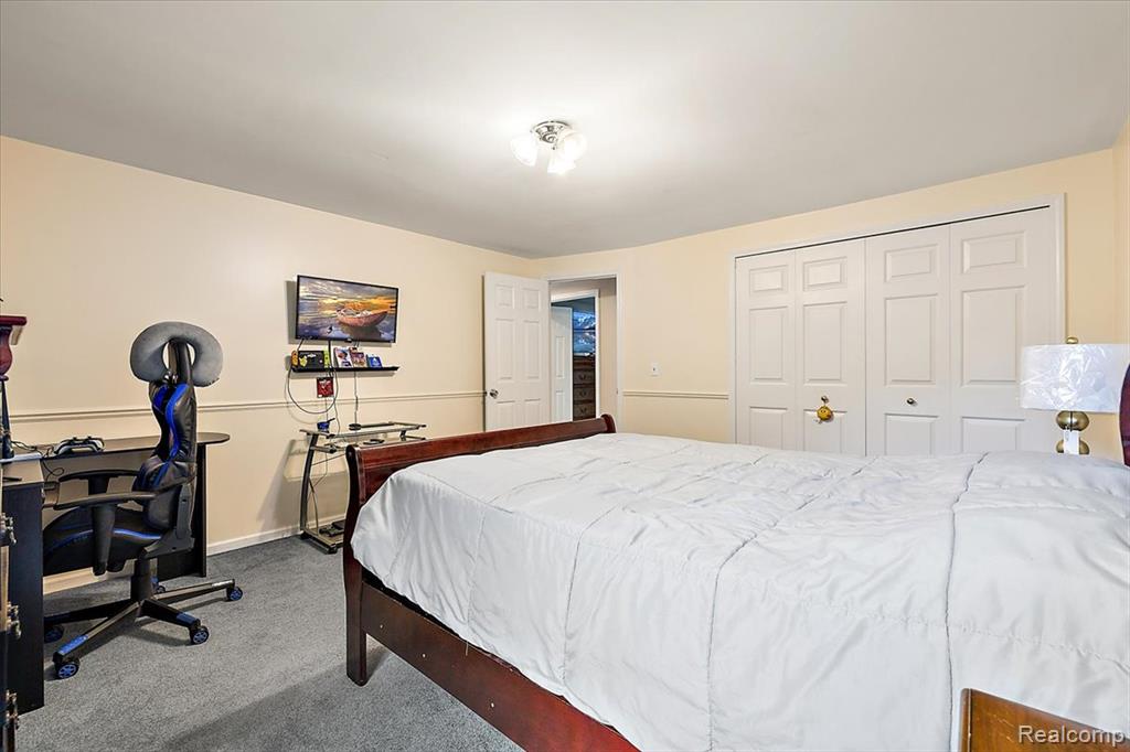 39573 Schroeder Drive, Clinton Twp, MI 48038 — Photo 37
