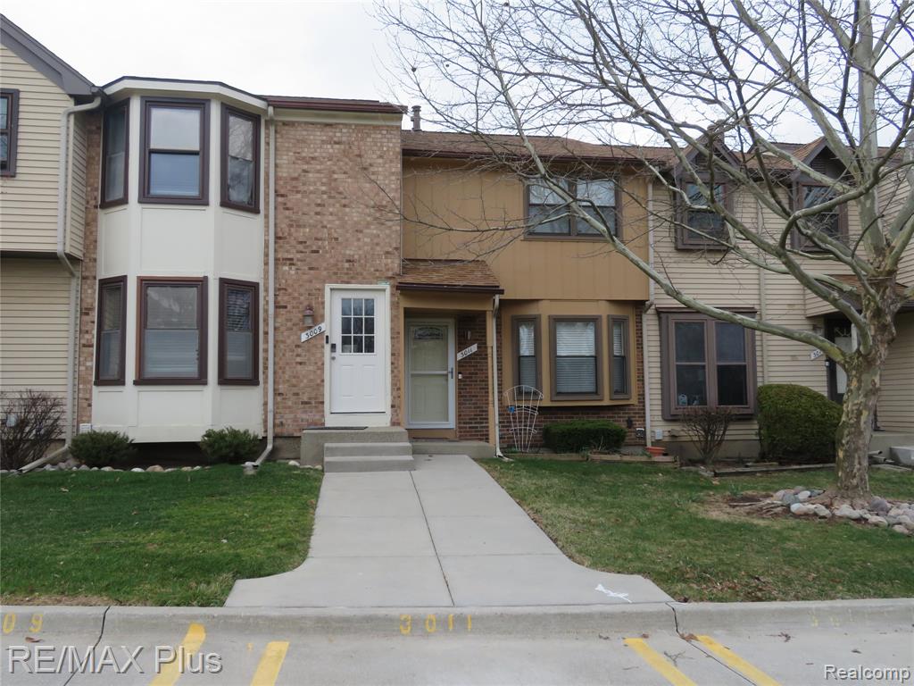 3011 Debra Court, Auburn Hills, MI 48326 — front exterior