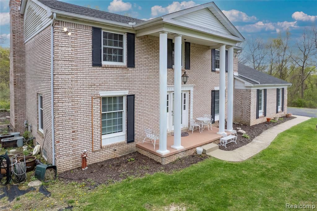 2235 Stonewall Drive, Ortonville, MI 48462 — Photo 3