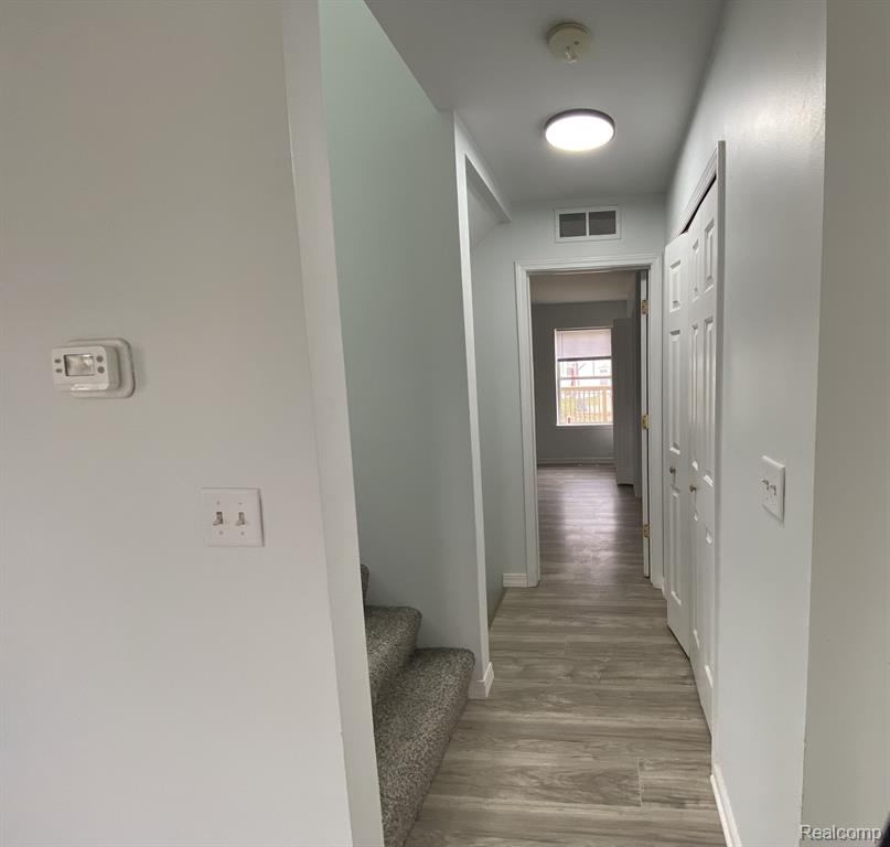 21032 WOODSIDE Avenue, Ferndale, MI 48220 — Photo 7