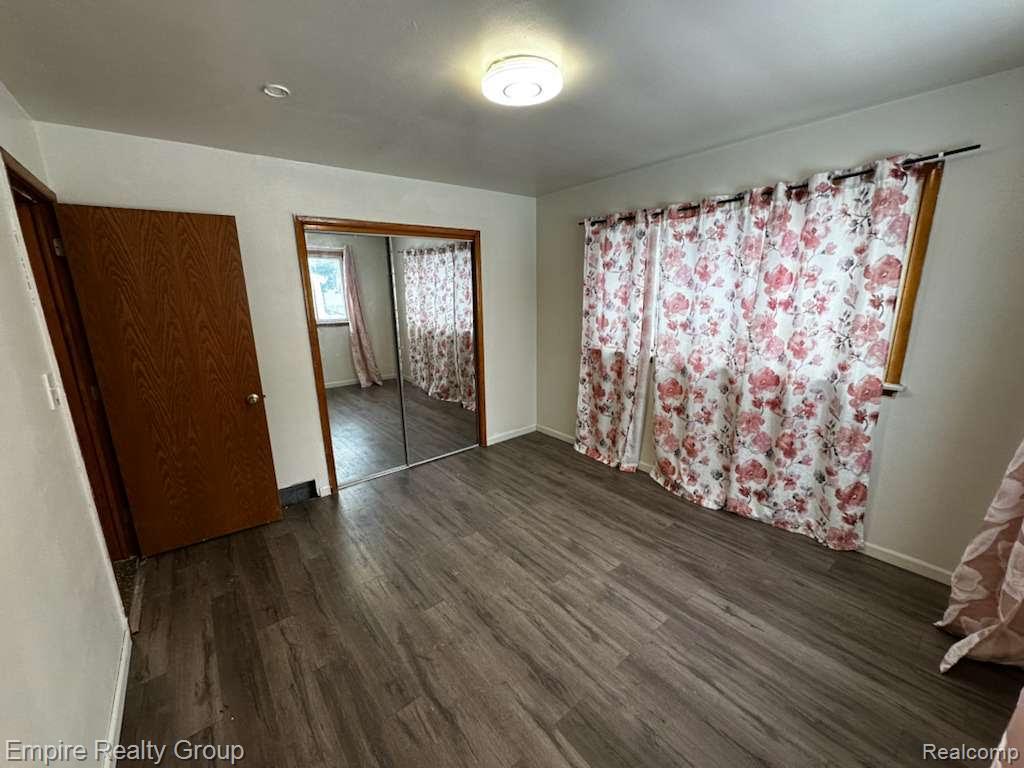 5245 Jonathon Street, Dearborn, MI 48126 — Photo 21