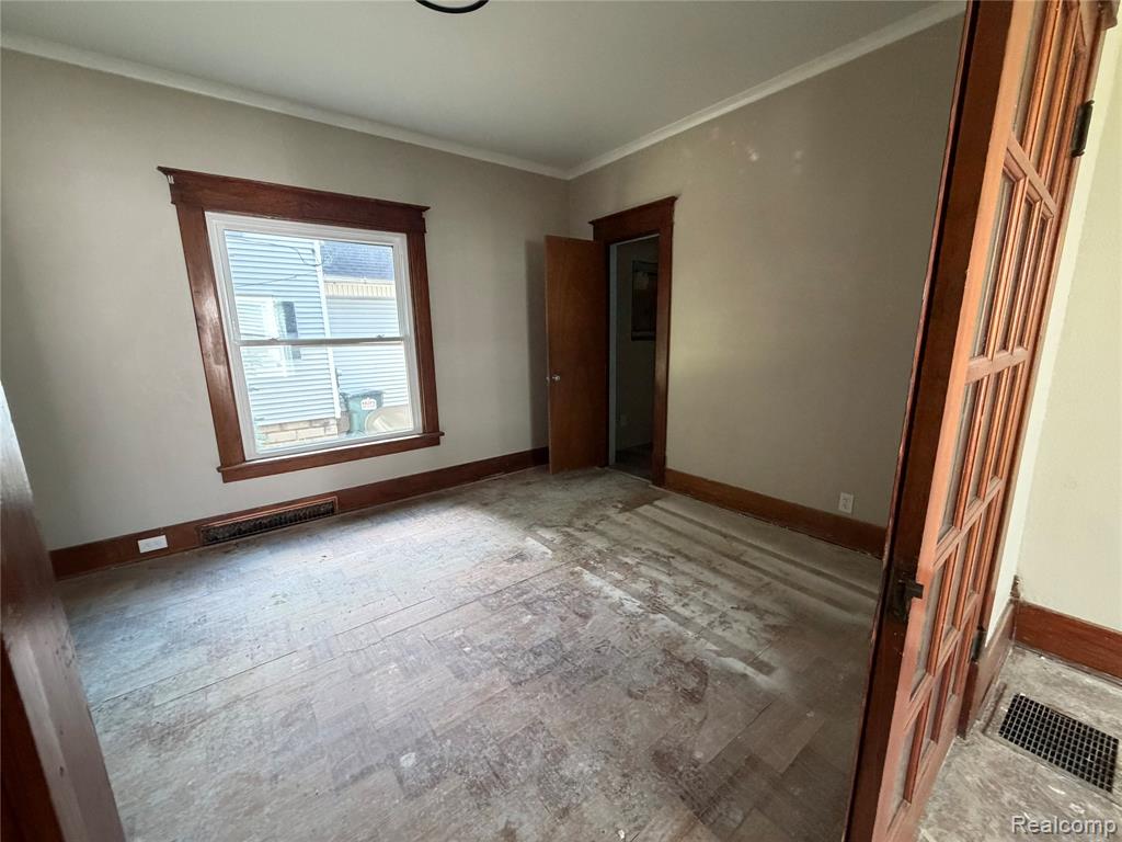 808 Division Street, Owosso, MI 48867 — Photo 7