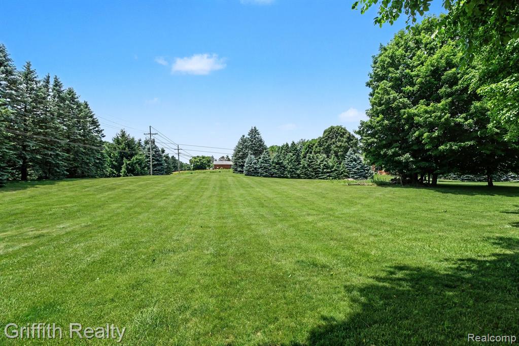 3970 Van Amberg Road, Brighton, MI 48114 — Photo 33