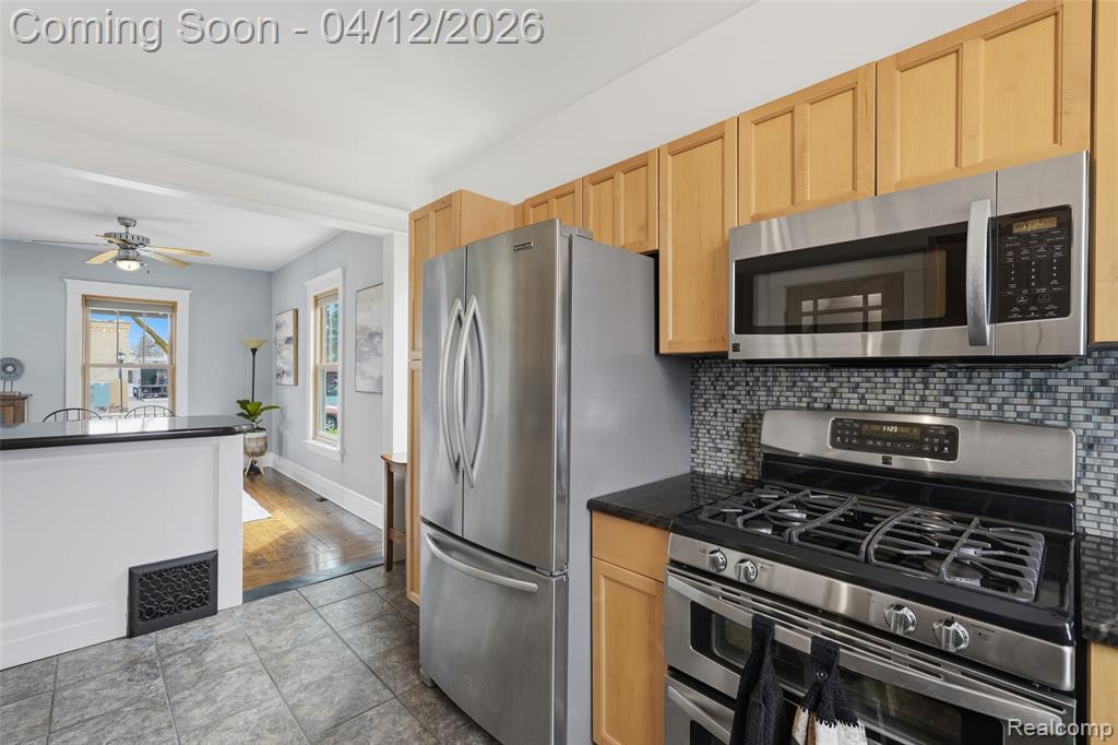 663 Starkweather Street W, Plymouth, MI 48170 — Photo 14
