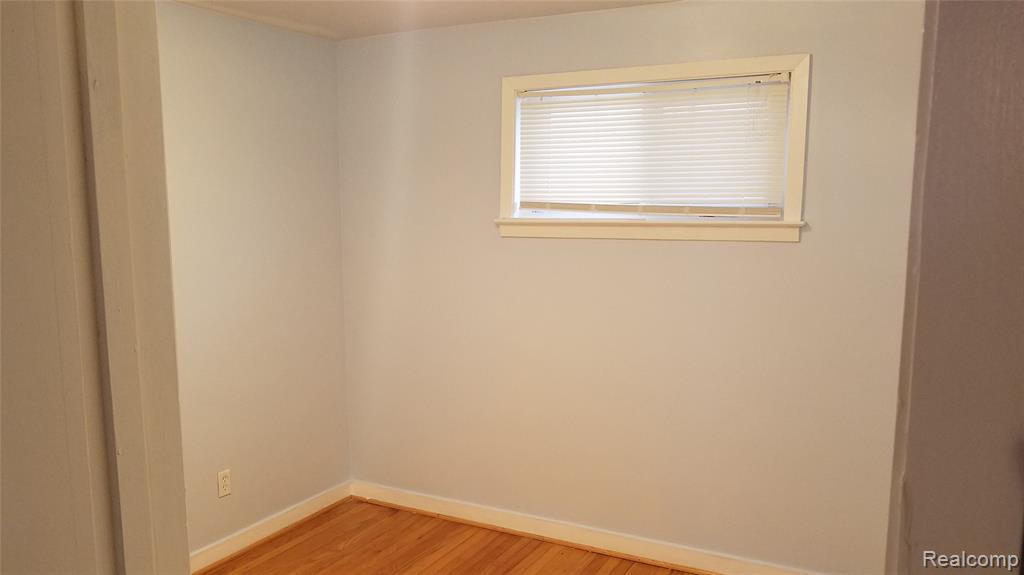 5830 Whitefield Street, Dearborn Heights, MI 48127 — Photo 19