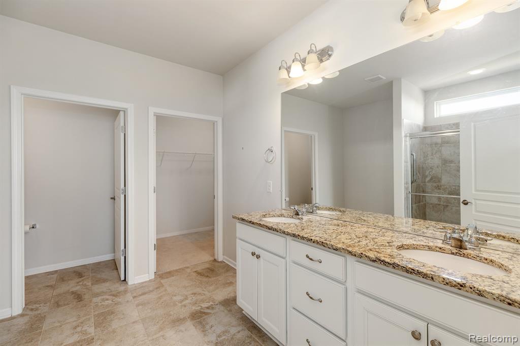 9336 SAINT ANDREWS Drive, Grand Blanc, MI 48439 — Photo 13