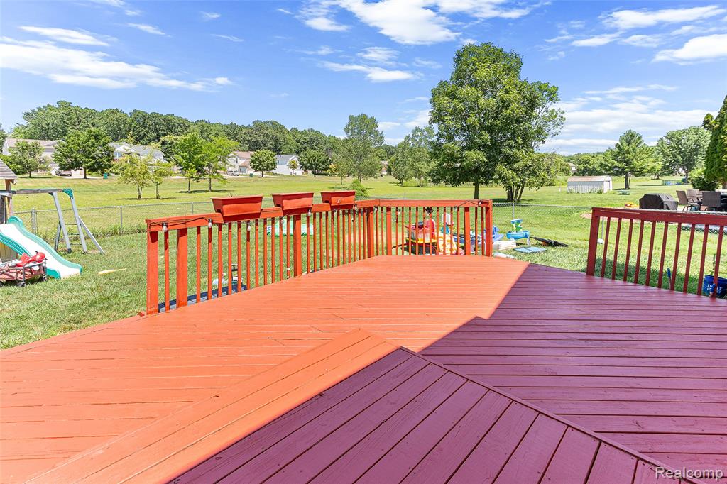 7921 Mallard Way, Ypsilanti, MI 48197 — Photo 28