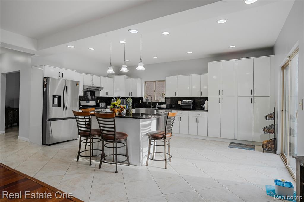 6067 N Vernon Street, Dearborn Heights, MI 48127 — Photo 16