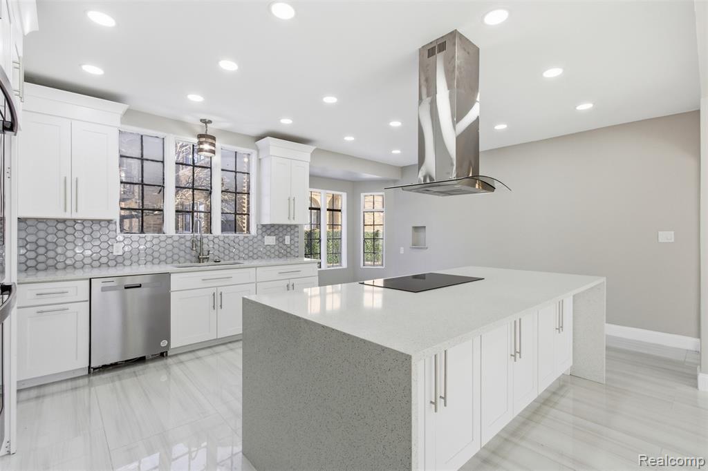 9500 La Salle Boulevard, Detroit, MI 48206 — Photo 10