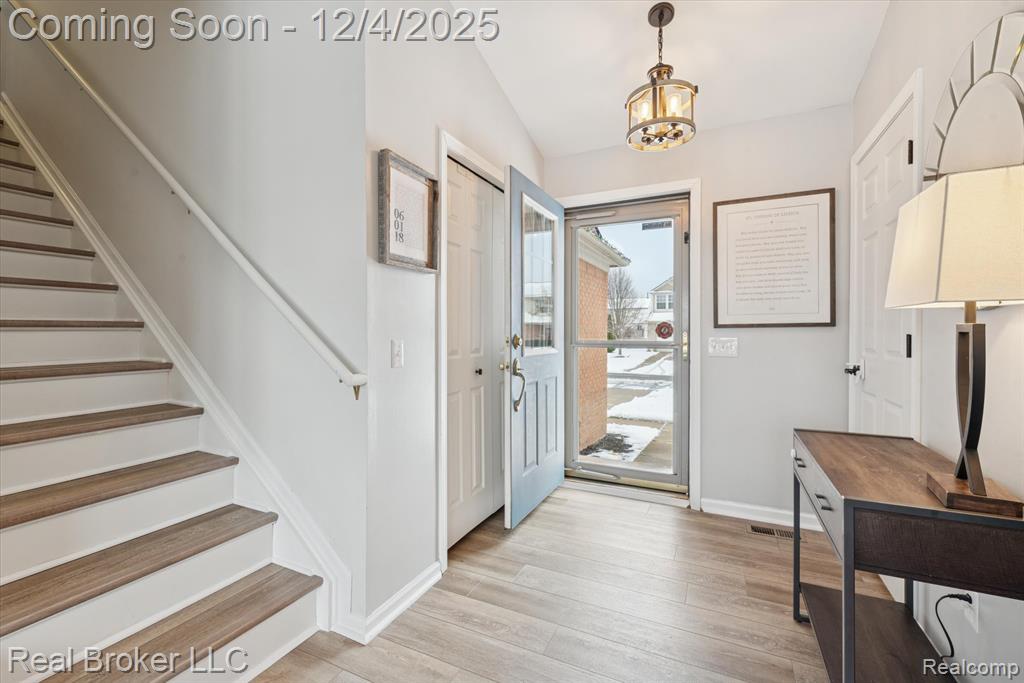 7573 Carlton Drive, Ypsilanti, MI 48197 — Photo 6