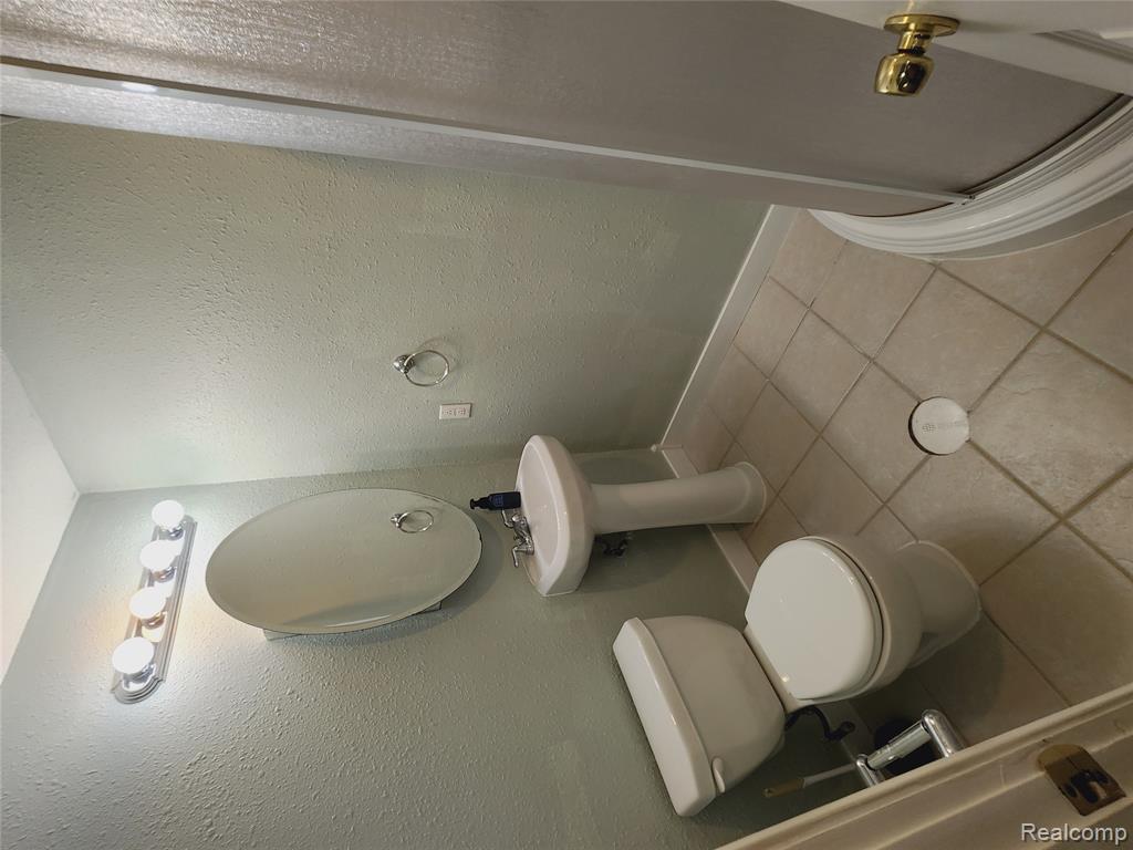 5184 Meadow Crest Circle, Holly, MI 48442 — Photo 30