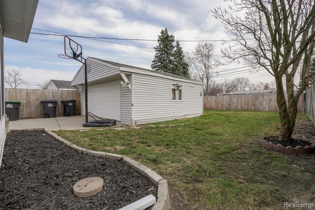 5943 FELLRATH Street, Taylor, MI 48180 — Photo 9