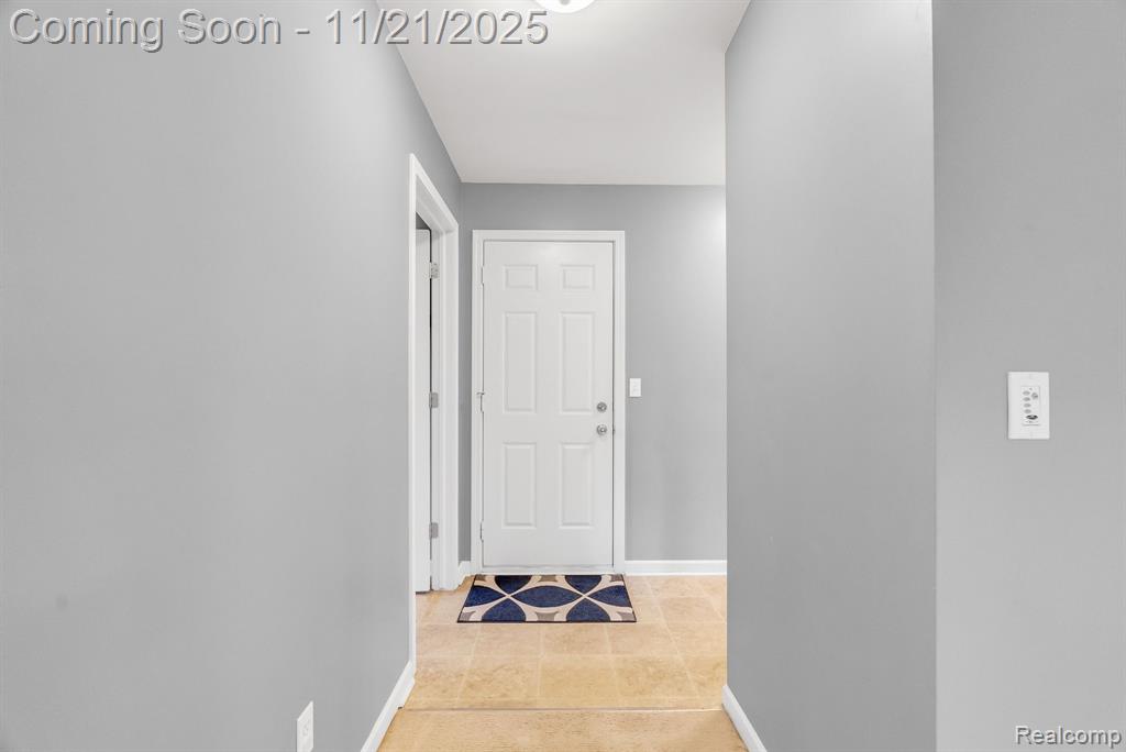 8224 Mary Ann Avenue, Shelby Twp, MI 48317 — Photo 25