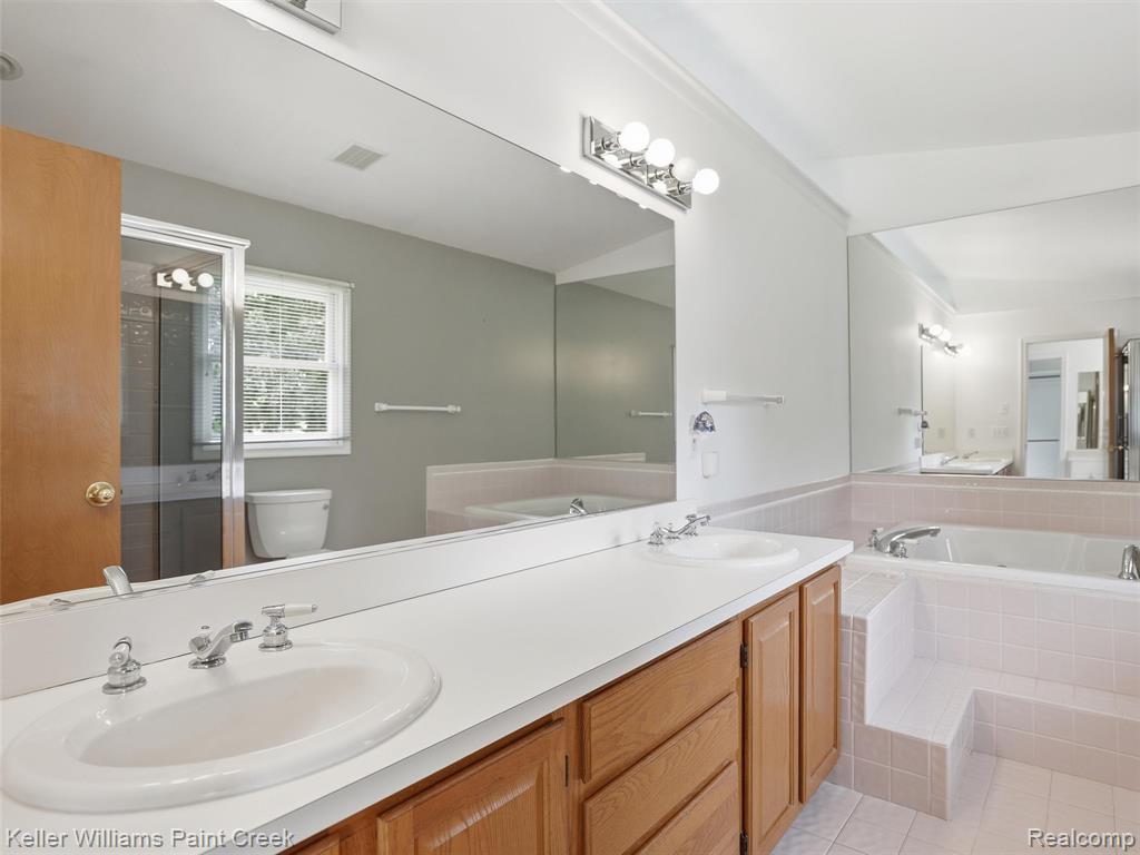 436 Broadleaf Drive, Rochester, MI 48306 — Photo 24