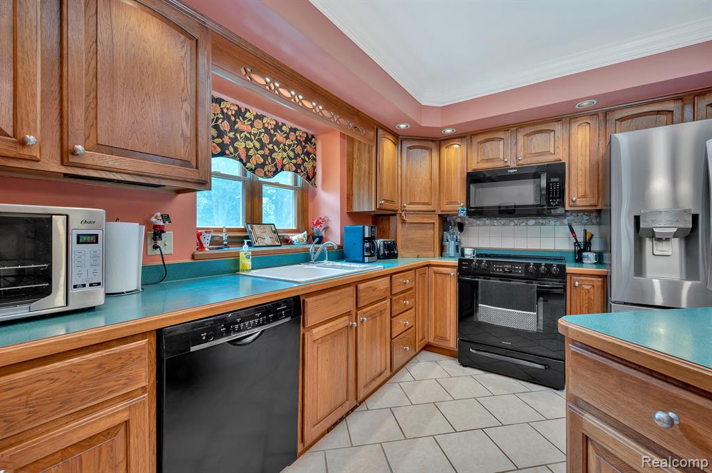 1426 Rillview Court, Metamora, MI 48455 — Photo 23