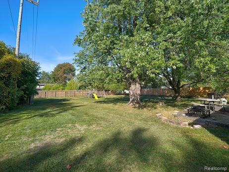 2496 Ketzler Dr, Flint, MI 48507 — Photo 34
