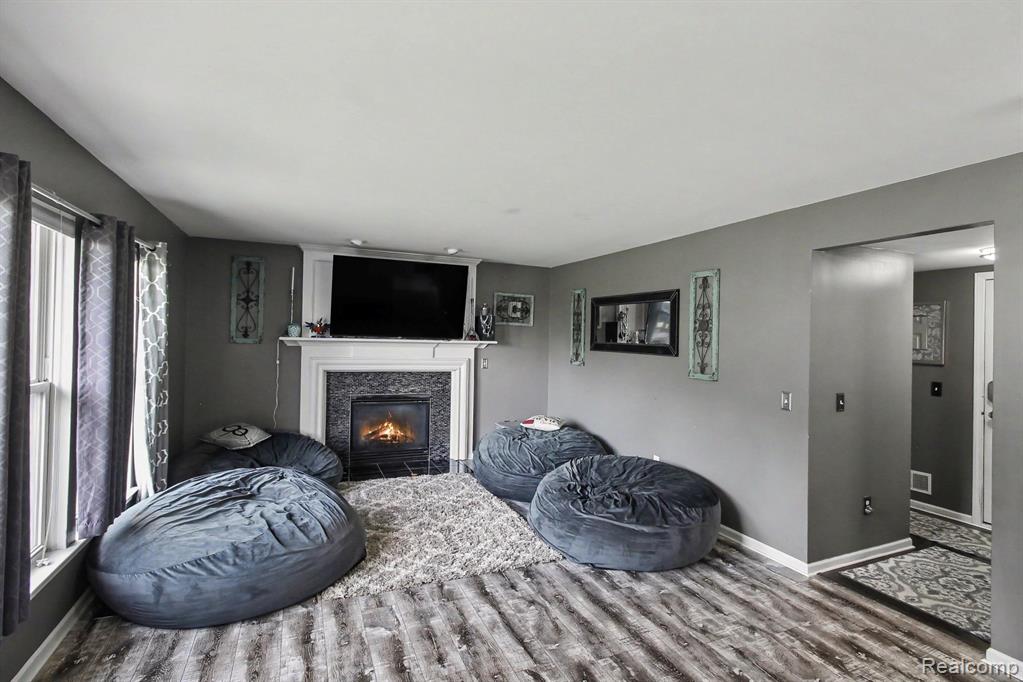 956 Callaway Court, Howell, MI 48843 — Photo 5