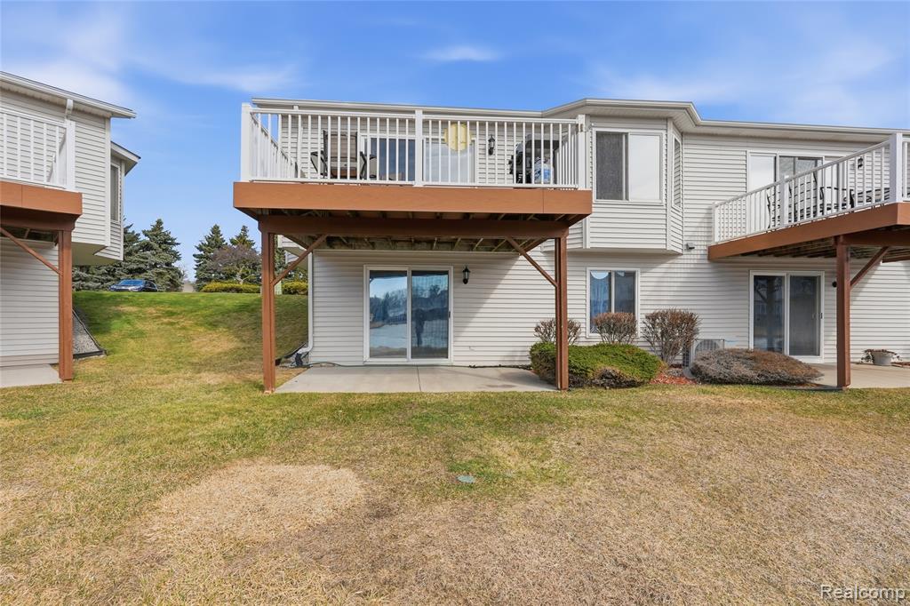 802 Crystal Lane, Marysville, MI 48040 — Photo 2