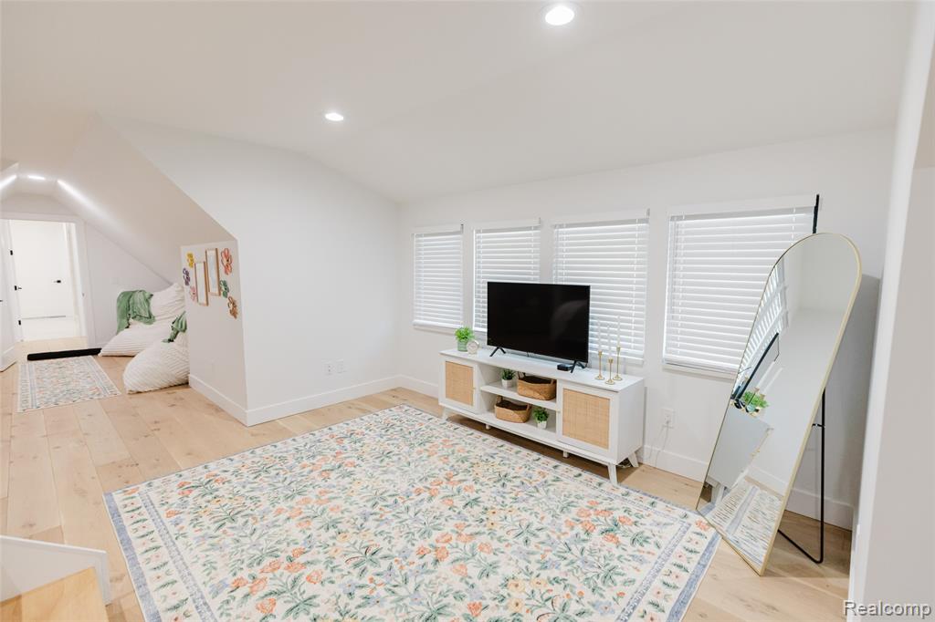 12530 Woodhull Landing, Fenton, MI 48430 — Photo 59