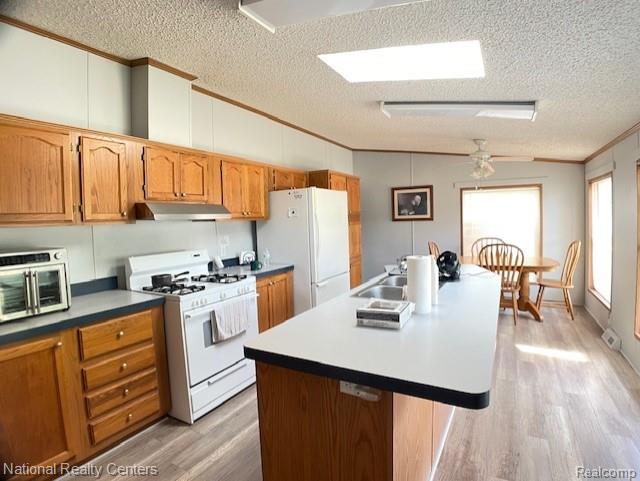 2538 Parrott Street, Deckerville, MI 48427 — Photo 31
