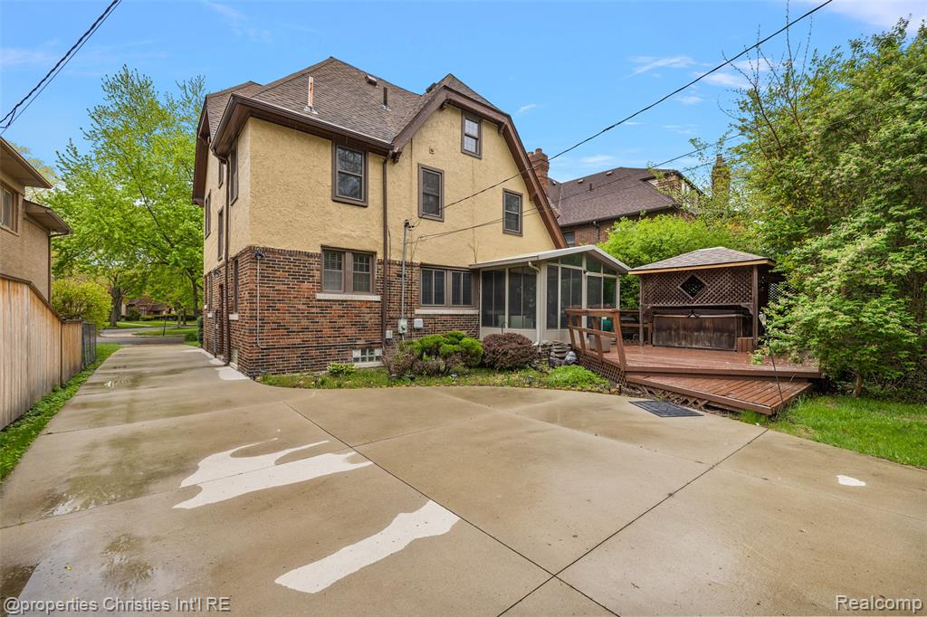 19670 Chesterfield Road, Detroit, MI 48221 — Photo 7