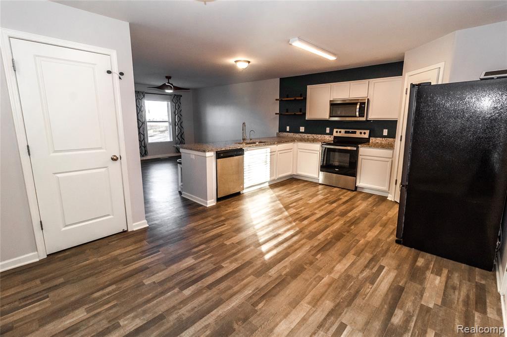 1466 Luxington Drive, Lapeer, MI 48446 — Photo 7