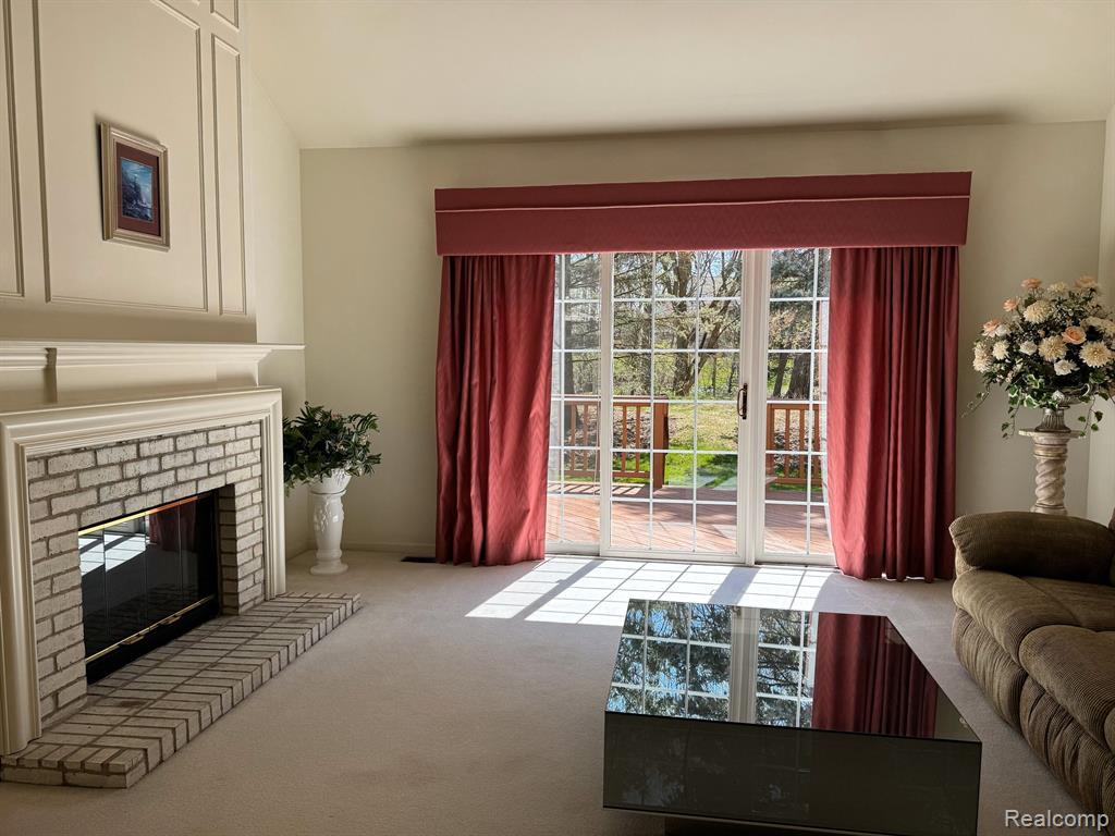 39715 DUN ROVIN Drive, Northville, MI 48168 — Photo 2