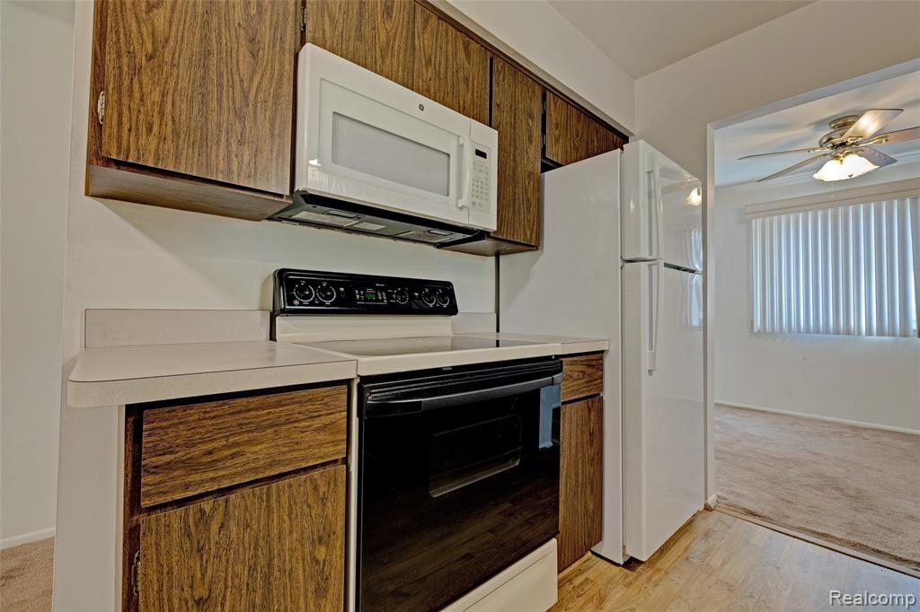 4730 Pinedale Avenue, Clarkston, MI — Photo 12