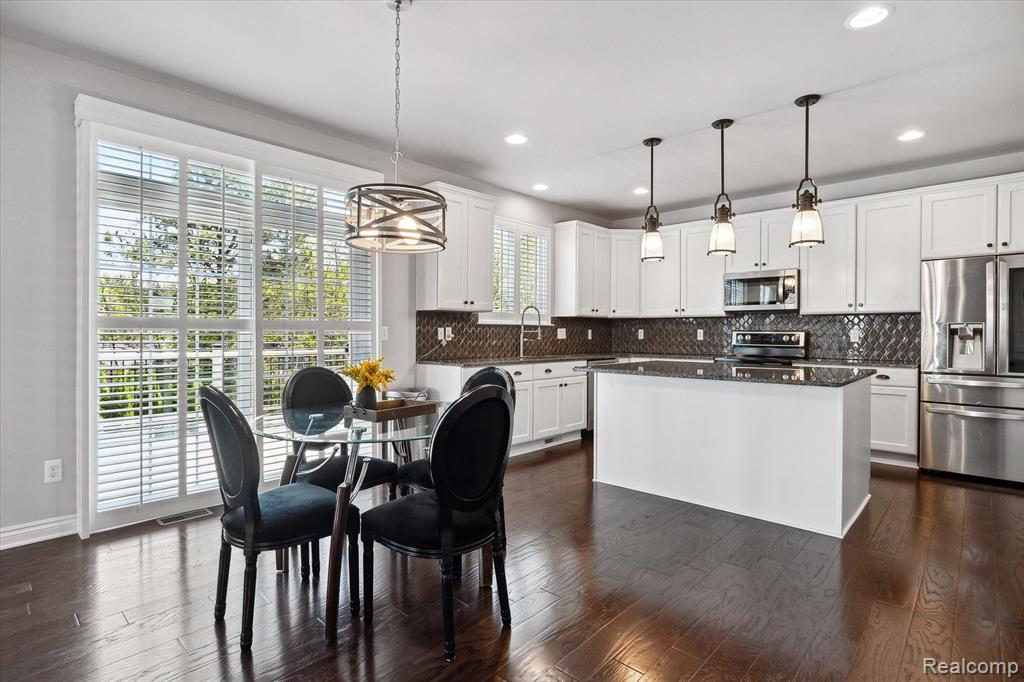 30796 Asbury Hill Drive, New Hudson, MI 48165 — Photo 15