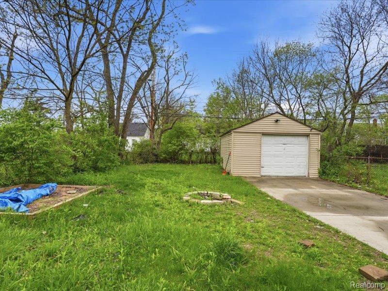 19417 Glastonbury Road, Detroit, MI 48219 — Photo 19