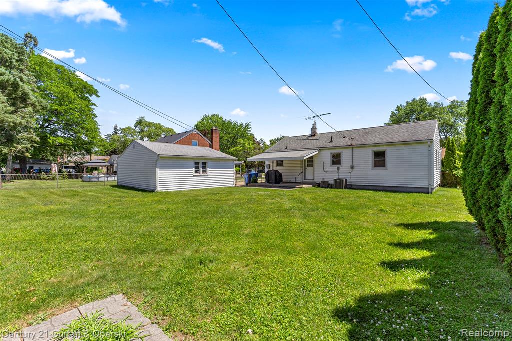 6141 N Gulley Road, Dearborn Heights, MI 48127 — Photo 18